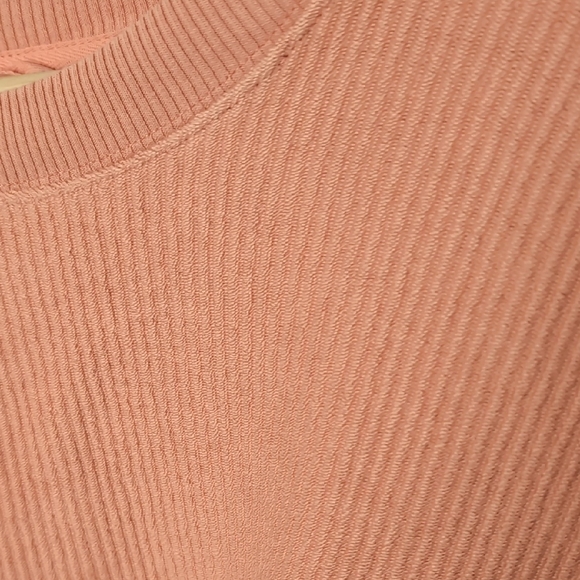 Peach Ribbed Crewneck Sweater - Picture 4 of 4